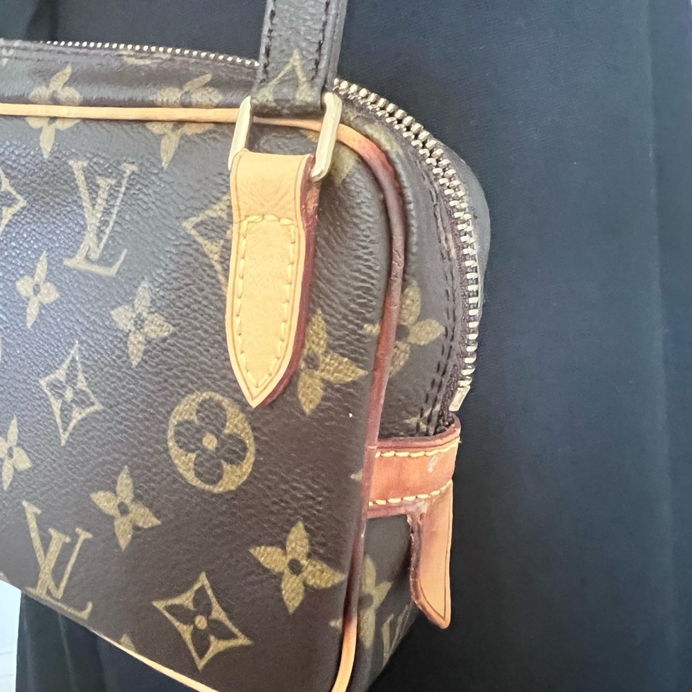 Louis Vuitton Brown Monogram Crossbody Bag - Picture 12 of 14